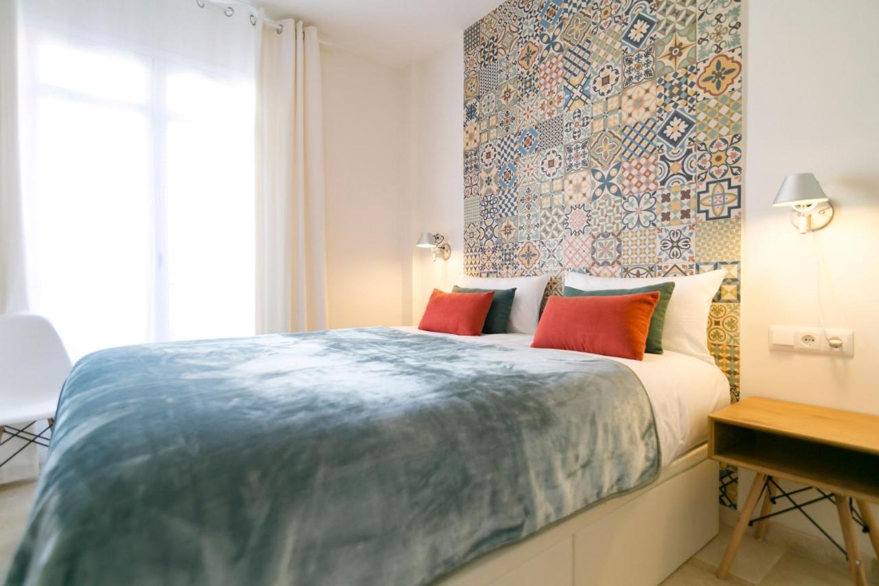 Agua V & Seasonal Pool By Ele Apartments Malaga Bagian luar foto