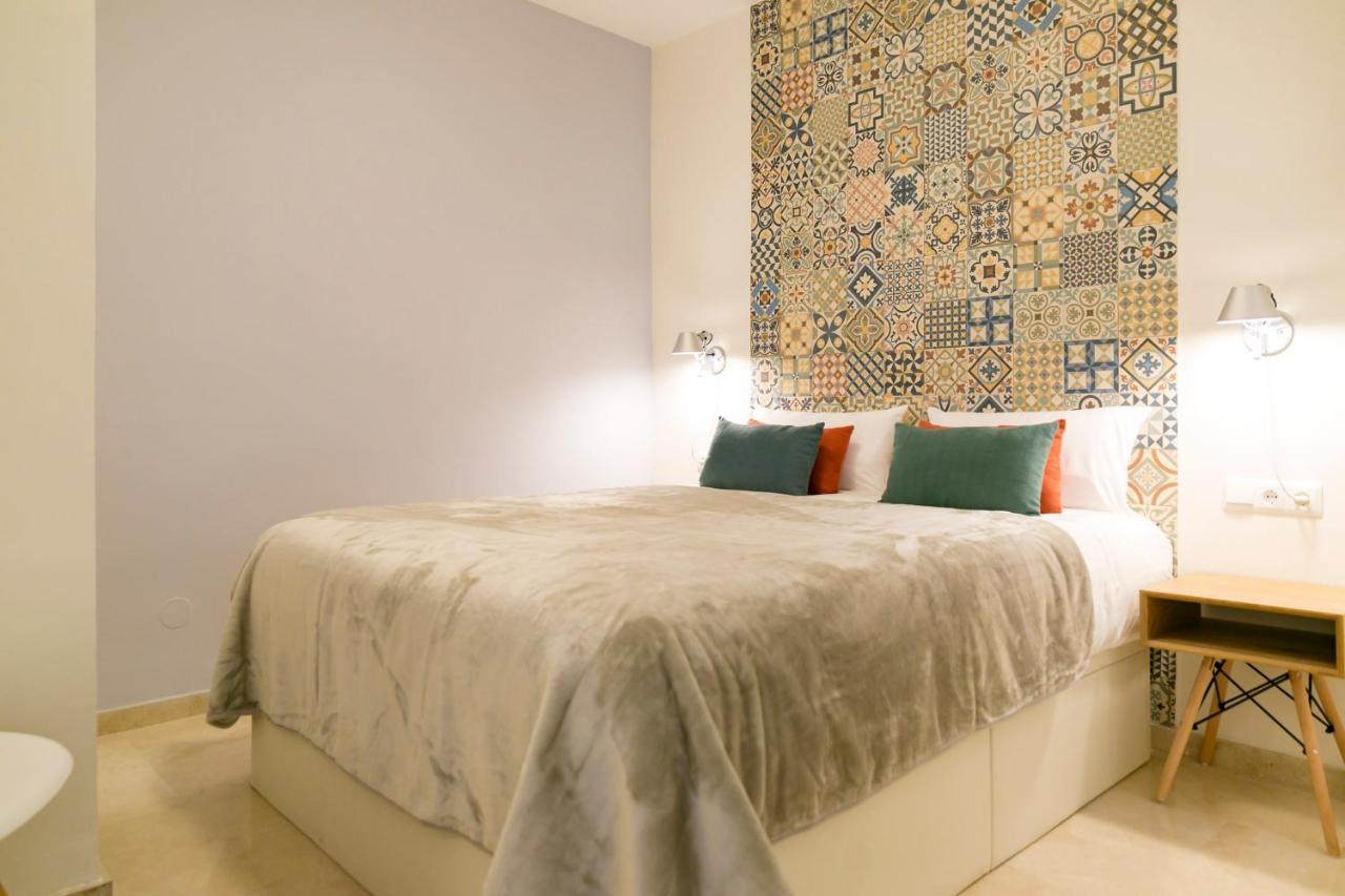 Agua V & Seasonal Pool By Ele Apartments Malaga Bagian luar foto