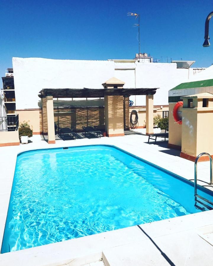 Agua V & Seasonal Pool By Ele Apartments Malaga Bagian luar foto
